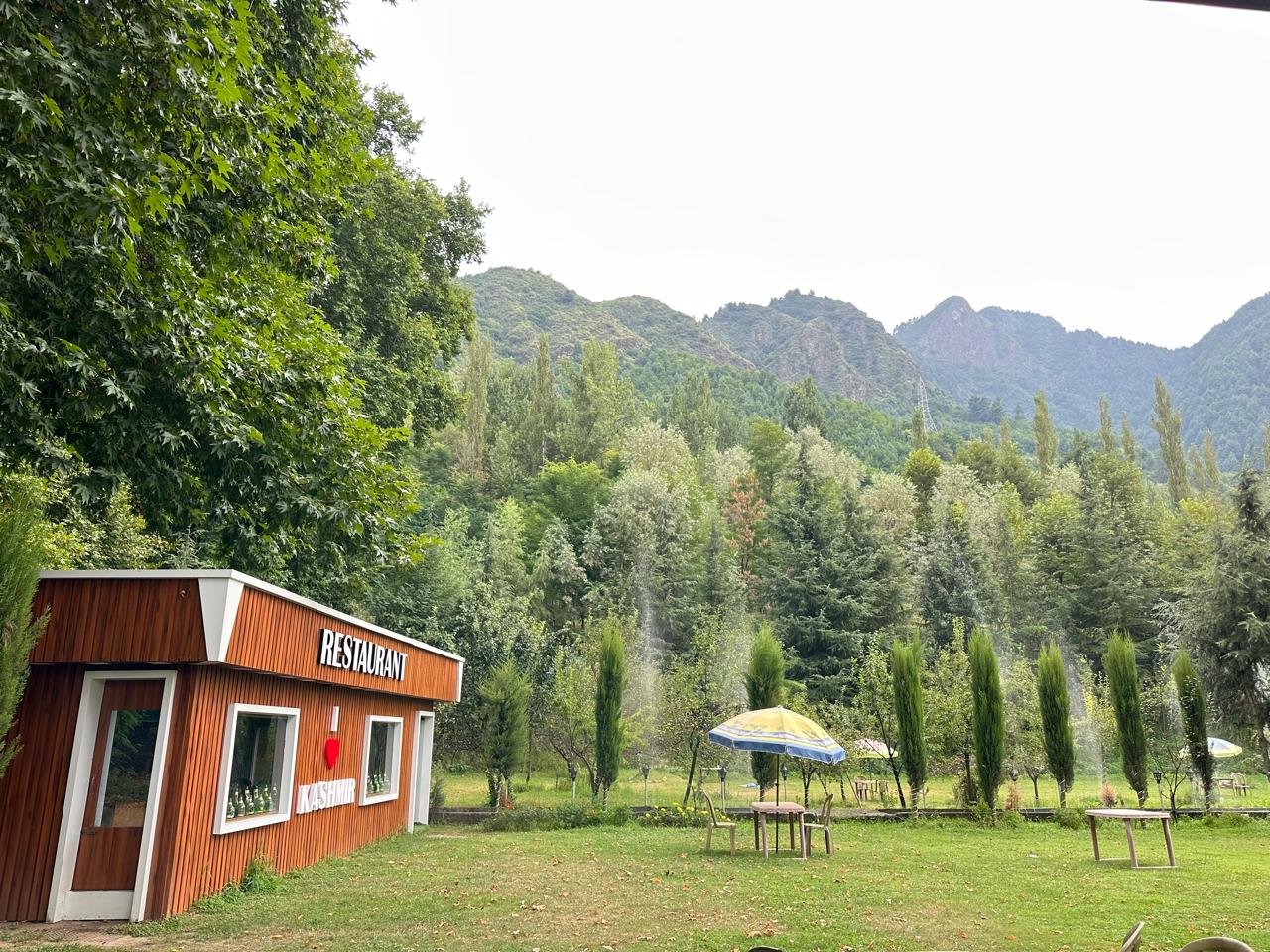 Kashmir Holiday  Inn