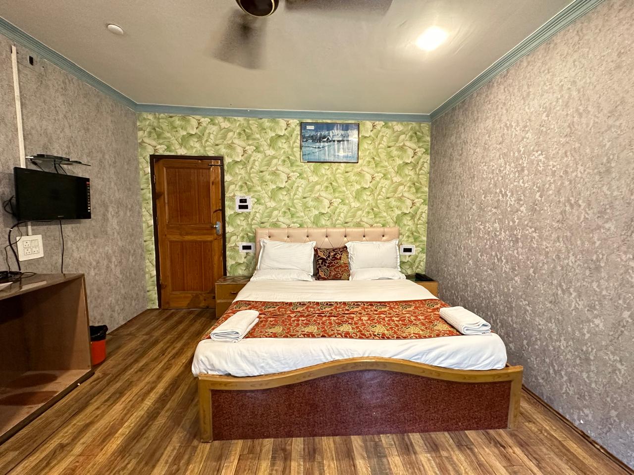 Super Deluxe Room